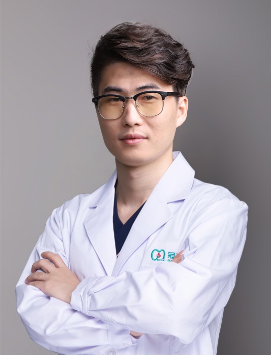 李畢超